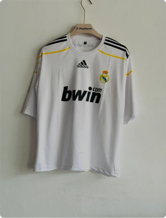 REAL MADRID 2009-10 HOME KIT MARCELO FIVESLEEVE